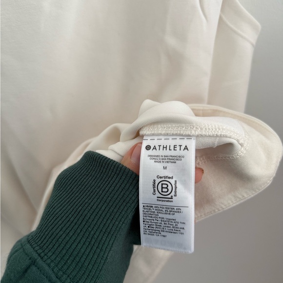 Athleta Tank Top Womens Medium Sleeveless Athletic Shirt Performance Gym Yoga - Picture 3 of 4